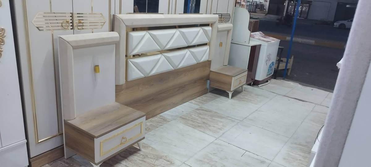 غرفة ٨ ابواب ٩ قطع
للاستفسار ***********
