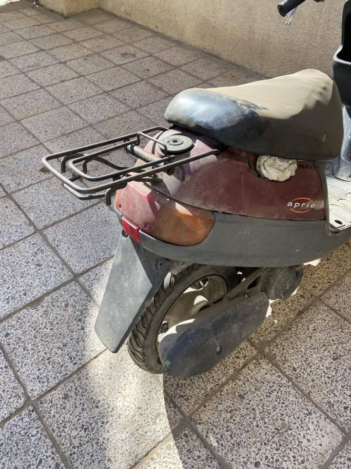 بطه للبيع اي نقص مابيه السعر 200 الف
وبيه مجال بسيط مكاني الحريه
للاستفسار ***********
