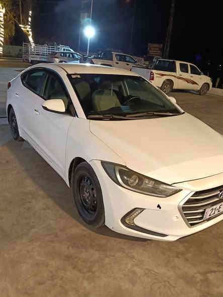 سلام عليكم
للبيع هيونداي النتره 2017 أمريكي 
رقم سليمانيه الجديد هزه جديده تحويل او وكاله
حادثها بنيد جاملغ بدون دواخل وبيها بالقماره صبغ مزلق ماشيه 150 مواصفات السيارة نص فول معروفه محرك 2000 دوش سعرها 125 وبيها مجال لشراي 
عنوان بغداد الاستفسار 
***********
