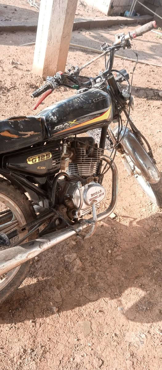 ماطور روبر للبيع 180 وبي مجال اشراي يجي خاص


**إذا كنت صاحب هذا الإعلان وتريد حذفه لأي سبب، رجاءا أرسل رسالة إلى الدعم الفني**