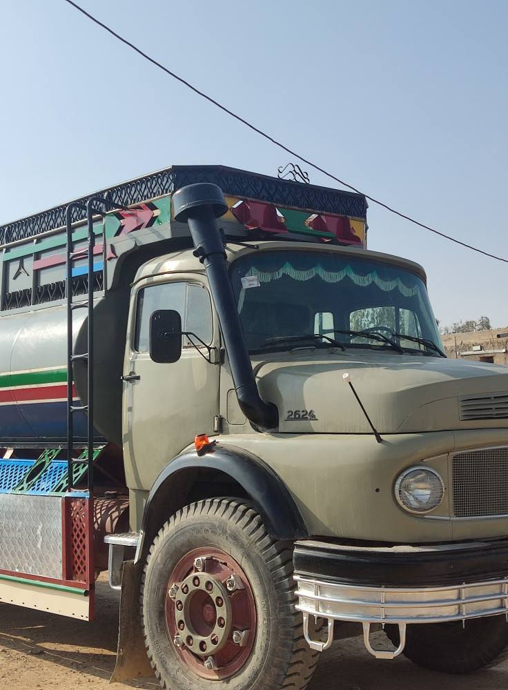 سلام عليكم للبيع أقجم رقم أنبار ألماني محرك كير شرط قماره مبخره من خارج أستفسار عل رقم ***********
