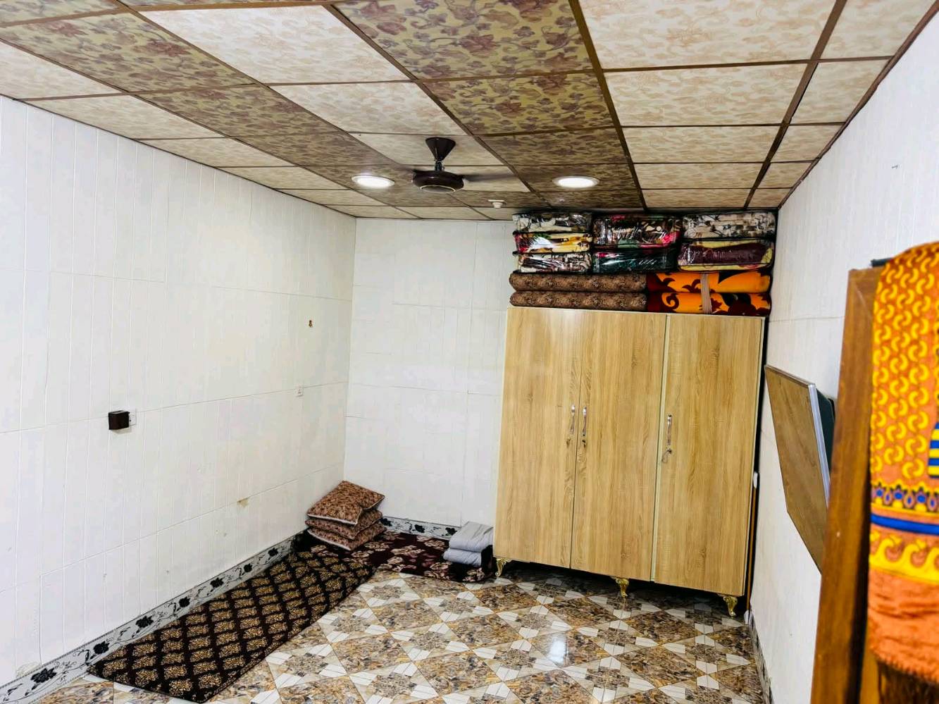 دار للبيع رقم ماليه ب الاسرى ولمفقودين خلف مول ماشاء الله 150م غرفتين نوم وهول ومطبخ واستقبال وصحيات داخليه وخارجيه السعر بي مجال بسيط 82