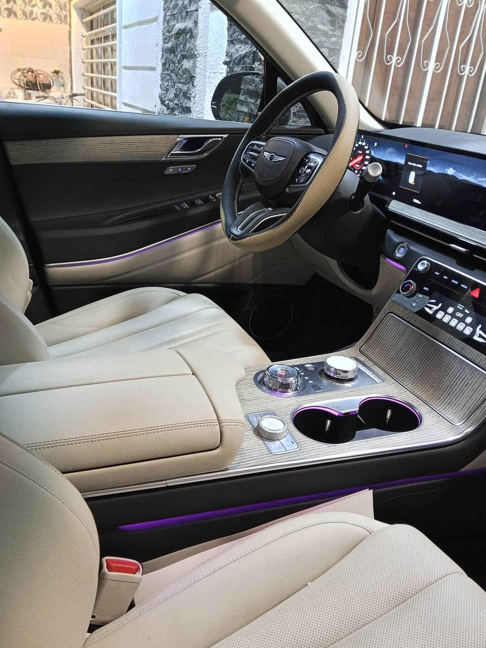 جنسز GV80  موديل 2025 الشكل الجديد
مكينة 2500 ماشية 7  الاف جديدة جداً بدون نقص نهائيا فول مواصفات حادثهة جاملغ ومبدل نفس اللون بدون صبغ 
السعر 395
***********
