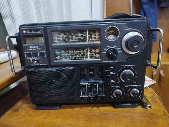 السلام عليكم ورحمة الله
 اليوم هذا 
العملاق الياباني Real sound للبيع
من ارقى انواع الاجهزه اليابانية جهاز راقي جدا جدا سحب نقاوة صوت رائعة جدا 
للتواصل على الرقم
***********
