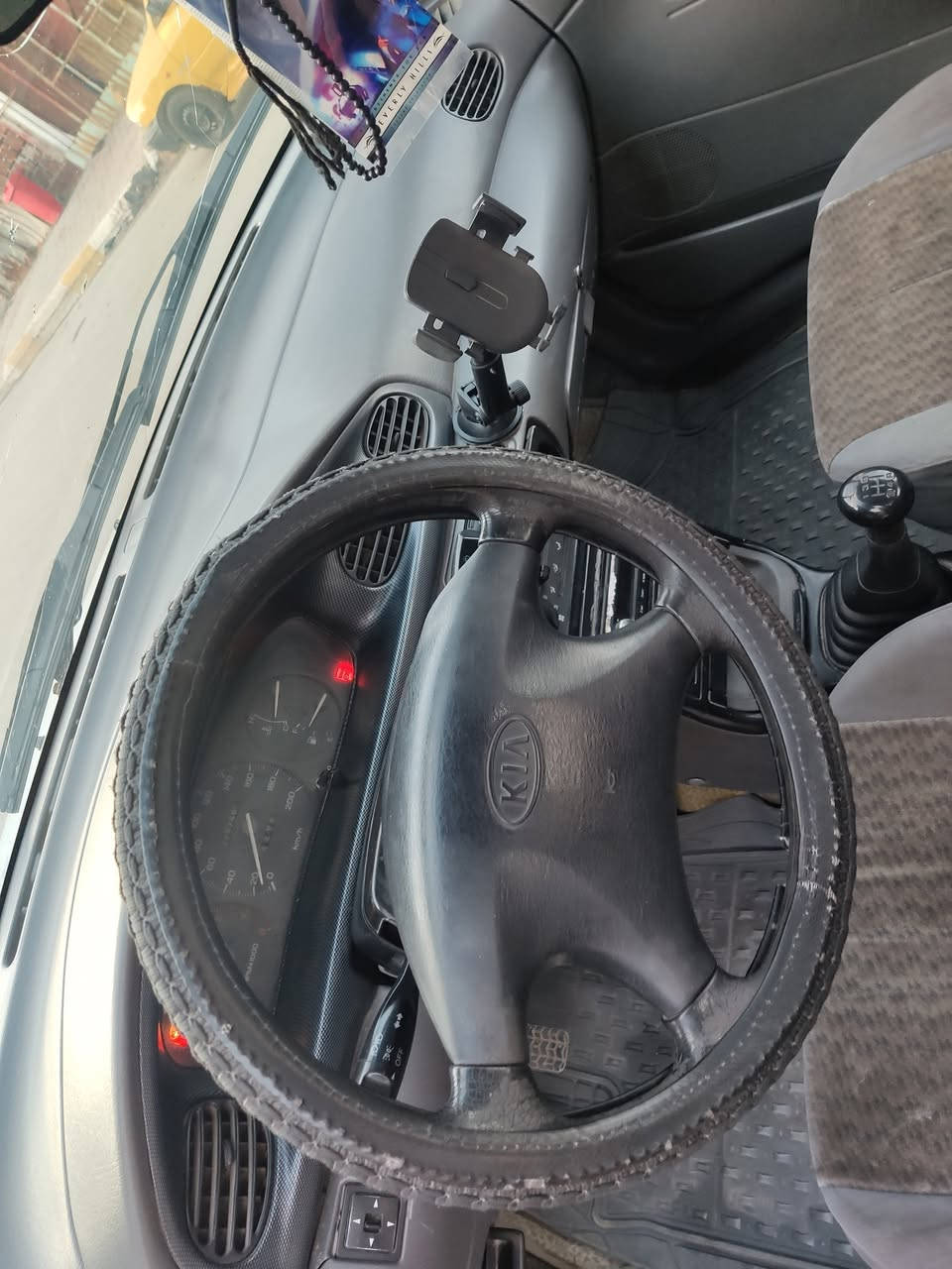 السلام عليكم اكيا افلا 
موديل 97 بغداد سياره كامله تبريد تدفه تخم تاير كل نقص مابيها السعر 30ورقه وبيها مجال ***********

بغداد الحسينيه
