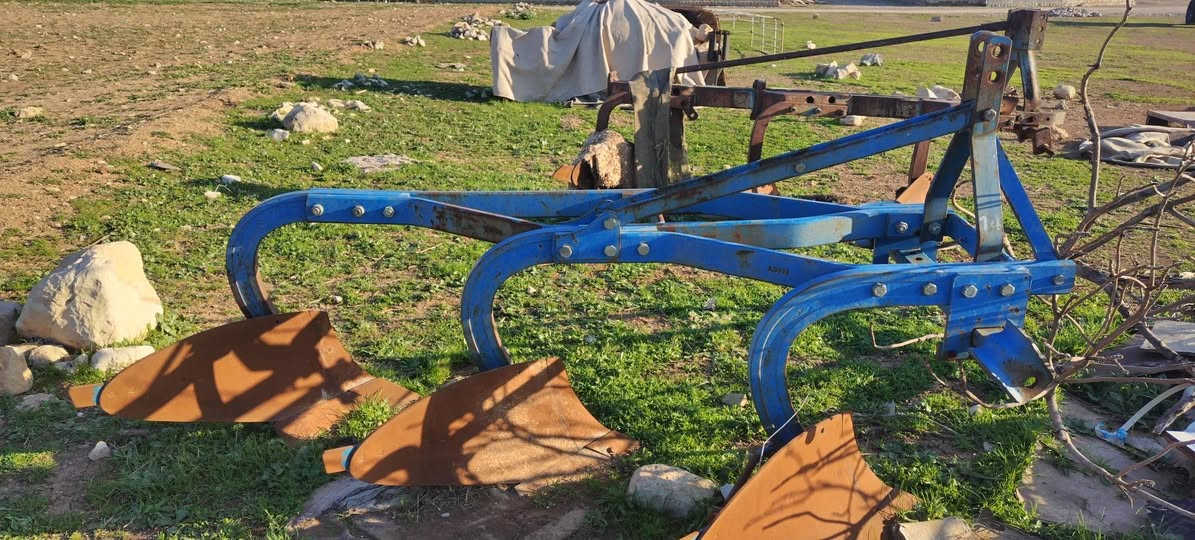 سێگاسنی فاوهەرەباشومەرخوبەکەرەقەم14قۆڵ مەجەك شوێن نزیکی هەولێرژم***********نرخ14مەجال أربيل, العراق
