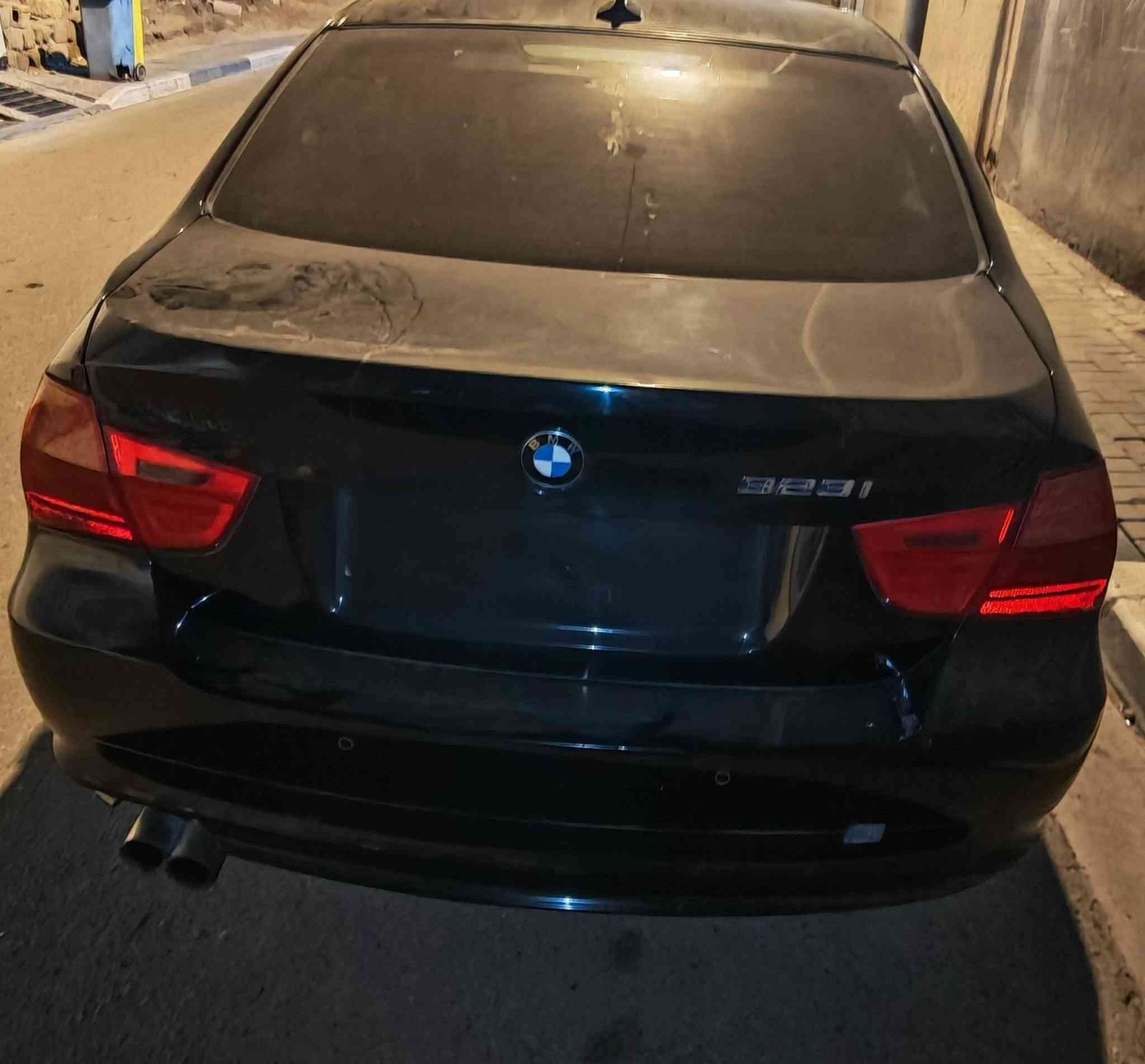 بِسْمِ اللَّهِ الرَّحْمَنِ الرَّحِيمِ
السلام عليكم 
بي ام دبليو 2010 e90 خليجي ادوات متومة  شمالي طبق الاصل الارقام الي عليها اصلية مكفولة من الكصة وضربة وسرقة وعشائر وإنتربول   مكينة 323i يعني n52 تنفس طبيعي المرغوب بين قوسين كير ومكينة  كارتون بصمة فتحة سقف  كشنات جلد بعدهم بريحة شركة لون عسلي  شاشة وكاميرا دوارة وشاشة العليها OMG  موصفاتها معروفة يعني فول دعم كار بلي واندرويد اوتو تحكم ماوس لايت زنون ابلد باتري جديد صارلة 15 يوم شاده انطيك وصلة ب 75 تخم تايرات جديد صارلي عشرين يوم من شادهم ب 320 من الوسام هم انطيك وصلهم ناقصها تبريد سيارة جديد باكيت ومصروف عليها مال بيت  مكانها البصرة السعر جو سوك  58 وبيها مجال بسيط 
بيع فقط 
الرقم ***********واتساب  غير متواجد على فيس .
مكلف بالنشر
