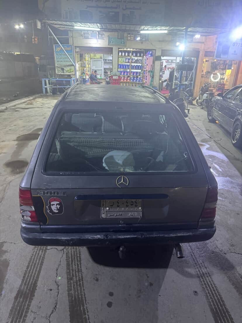 مارسيدس ستيشن مديل 92 السياره كير ومحرك بطه جديدات وراديتر جديد وكاردن سياره نضيفه ومشيه خير من الله رقمها انبار وتحويل ثاني يوم سياره مثل مشوفون كبالكم حلوه ومزود عليها بلك وشوته مفوله  بس ابيعها لان اريد اسدد الديون سعره 26وبيها مجال مكاني بعدد البلديات تواصل على الخاص


**إذا كنت صاحب هذا الإعلان وتريد حذفه لأي سبب، رجاءا أرسل رسالة إلى الدعم الفني**