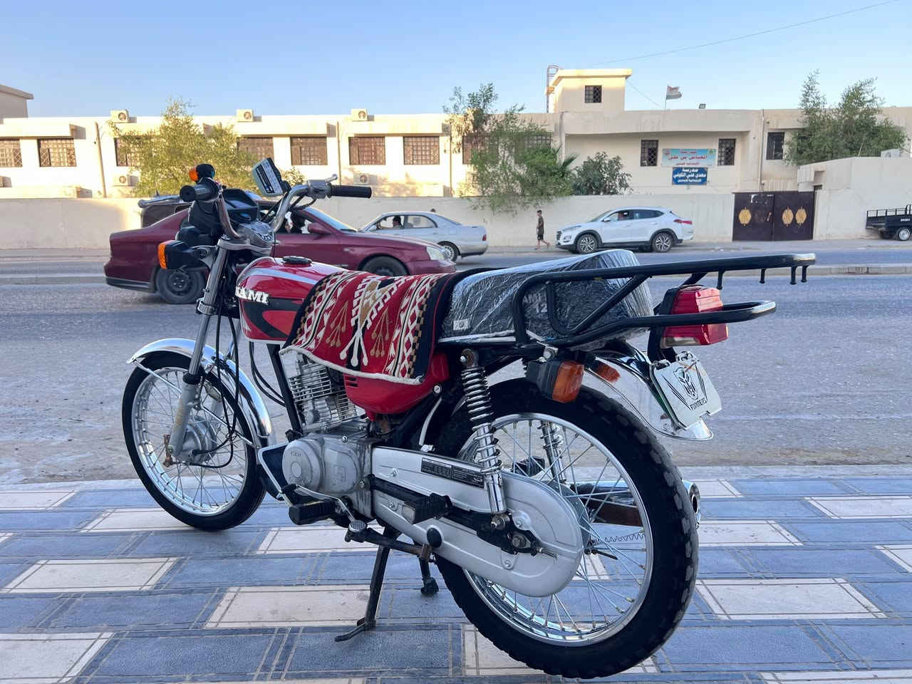 السلام عليكم
ناما للبيع موديل 21
اصولي وكيلها العارضي
دراجة فول ماعيزها برغي واحد كهربائيات شغالة لايت امامي جمجمة وعدسه زنون دبل رماش mb3 دراجة مال جناي
السعر 750 وبيها مجال للطيبين
اتصال ***********
