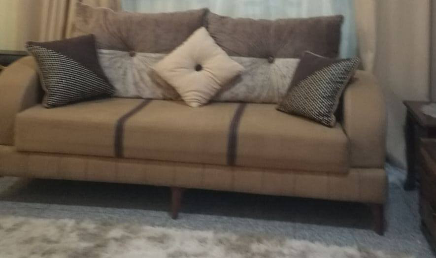 تخم 10مقاعد تركي مابي  اي ضرر مثل مشوفون المكان حي اور مع المقاعد والمفارش


**إذا كنت صاحب هذا الإعلان وتريد حذفه لأي سبب، رجاءا أرسل رسالة إلى الدعم الفني**