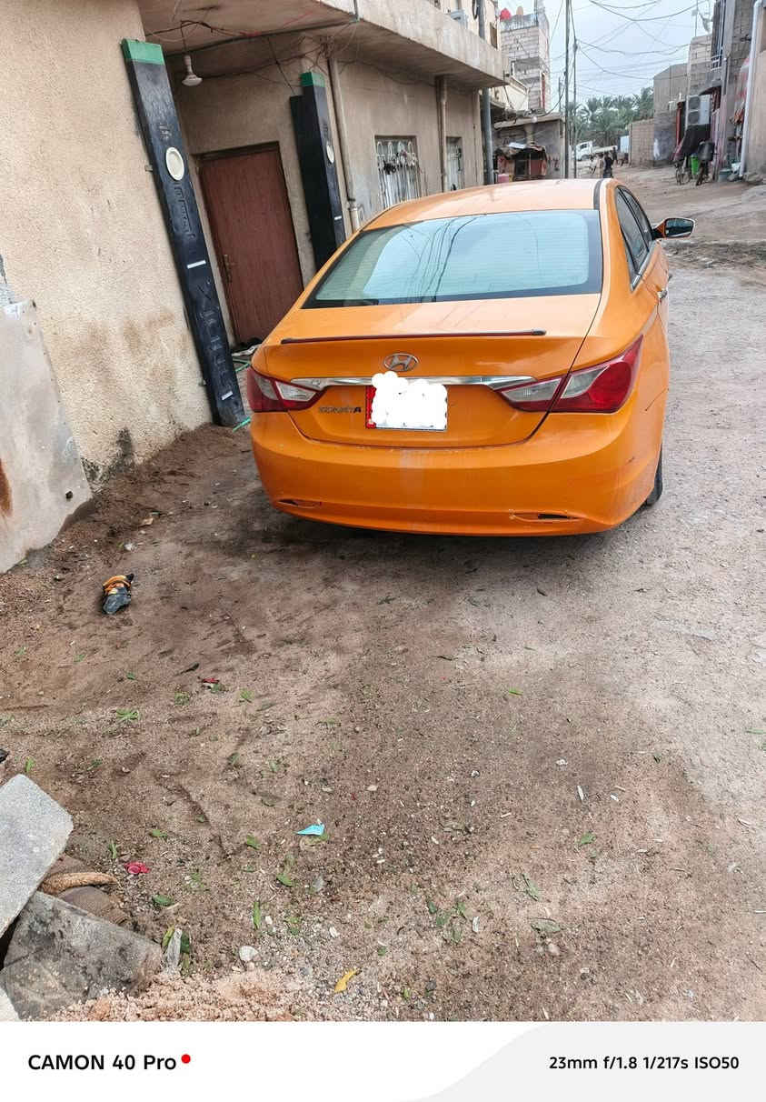 السلام عليكم سياره سوناتا 2011  سياره خير من الله تخم تأير حداديه تبريد تدفئة دواخلهه نضاف محرك وكير جدد  مكينه 2000دوش سياره مصفره هيئه وغرامات رقمها صدامي مامشين معاملتهه ضاله صدامي السيارة راعيهه موجود يريد تحويل السهر 57 وبيهه مجال قليل عنوان بصره أبو الخصيب  هاتف (***********)  بي وتساب
