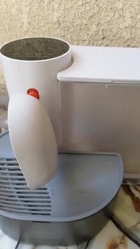 مستلزمات قطط • حيوانات أليفة