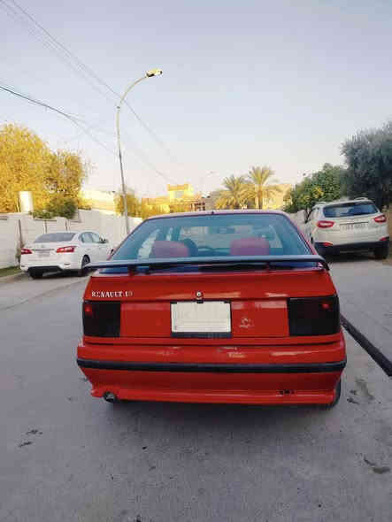 السلام عليكم رينو 19 موديل 91 سنوية28 عظم كربون بنزين كير محرك شرط طخم  تايات شرط مصبوغه عام جماليه للاستفسار على رقم الهاتف مكاني سومر***********/***********
