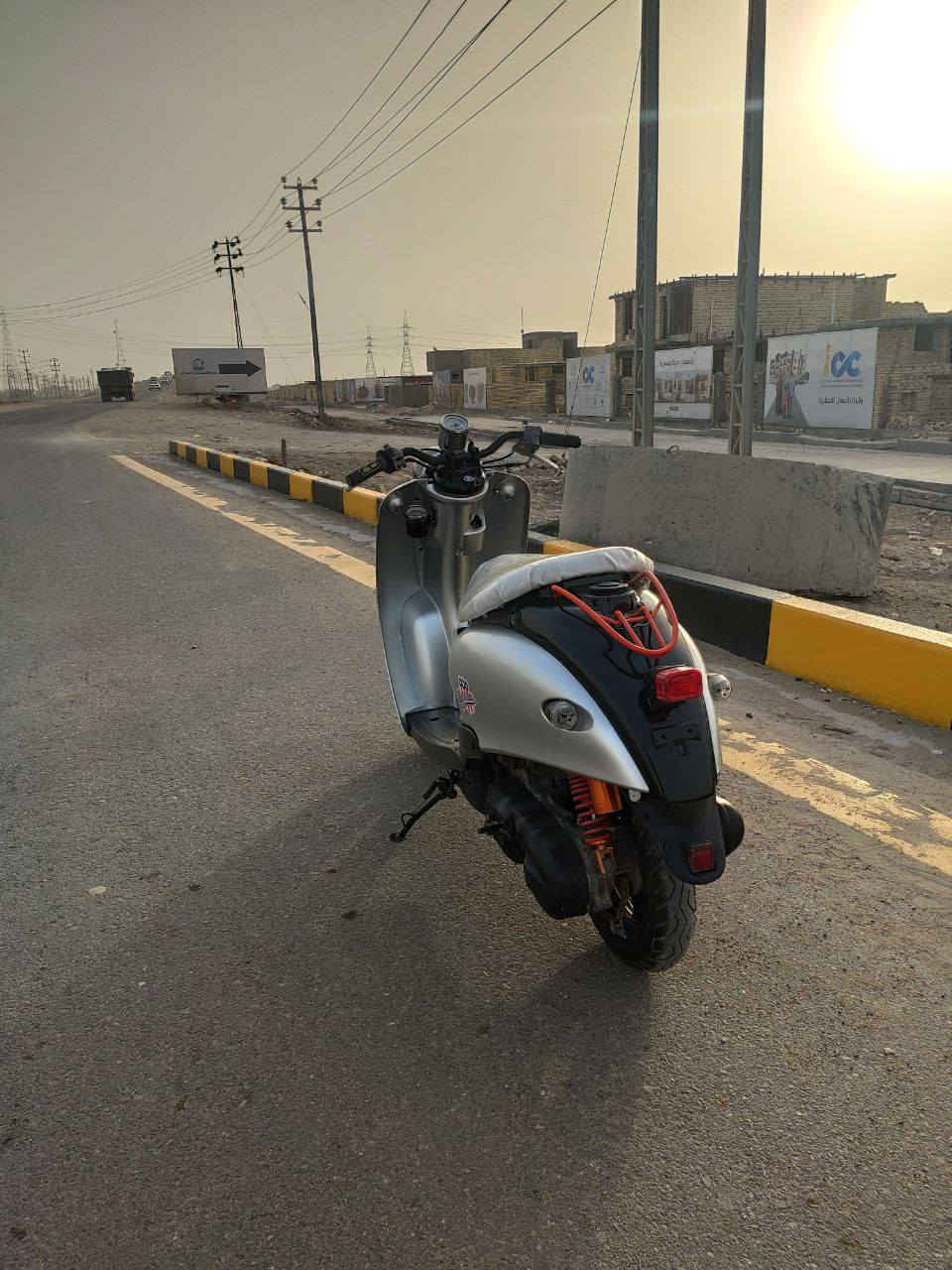 دراجة مصرية محرك مبدل بستم بوشة بلاد
شلعة ومعدل ونعومة دراجة جاهزة للاخير
سلف اشاير لايت بگ لايت هورن قفل جنطة
وقفل بانزين وقفل سكان كفرات جدد اصلي
السعر 375 
مكان سوق الشيوخ


**إذا كنت صاحب هذا الإعلان وتريد حذفه لأي سبب، رجاءا أرسل رسالة إلى الدعم الفني**