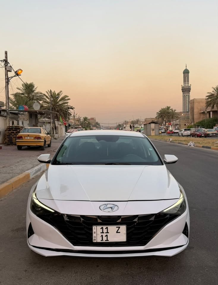 السلام عليكم النترا للبيع 2023 امريكي
حادثها بنيد سطحي بدون اي دواخل وصور حادث راح انشرهن  وبيها قطعه وحده كلير من امريكا بدون اي تصليح فقط رش مواصفات // فول عدا الفتحه وجلد مكينه وكير حداديه مكفولات تبريد ثلج تخم ويل وتاير جدد سياره جاهزه وجديده حيل 
ماشيه 52 الف مابيها كل نقص رقم انكليزي بغداد بأسمنه
عارضها 143وبيها مجال مكاني بغداد حي القاهره
للأستفسار *********** وبي واتساب ايضاً
