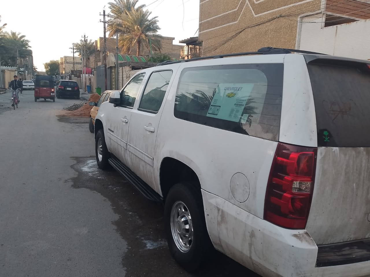 سلام عليكم يوكن البيع ٢٠٠٩ بدون رقم مكينه زغيره كير اكسل تبريد حداديه كفاله تخم تاير برجستون وارد امريكي داخل اسود مكاني بغداد سعر ٦٠ وبيها مجال 
***********
