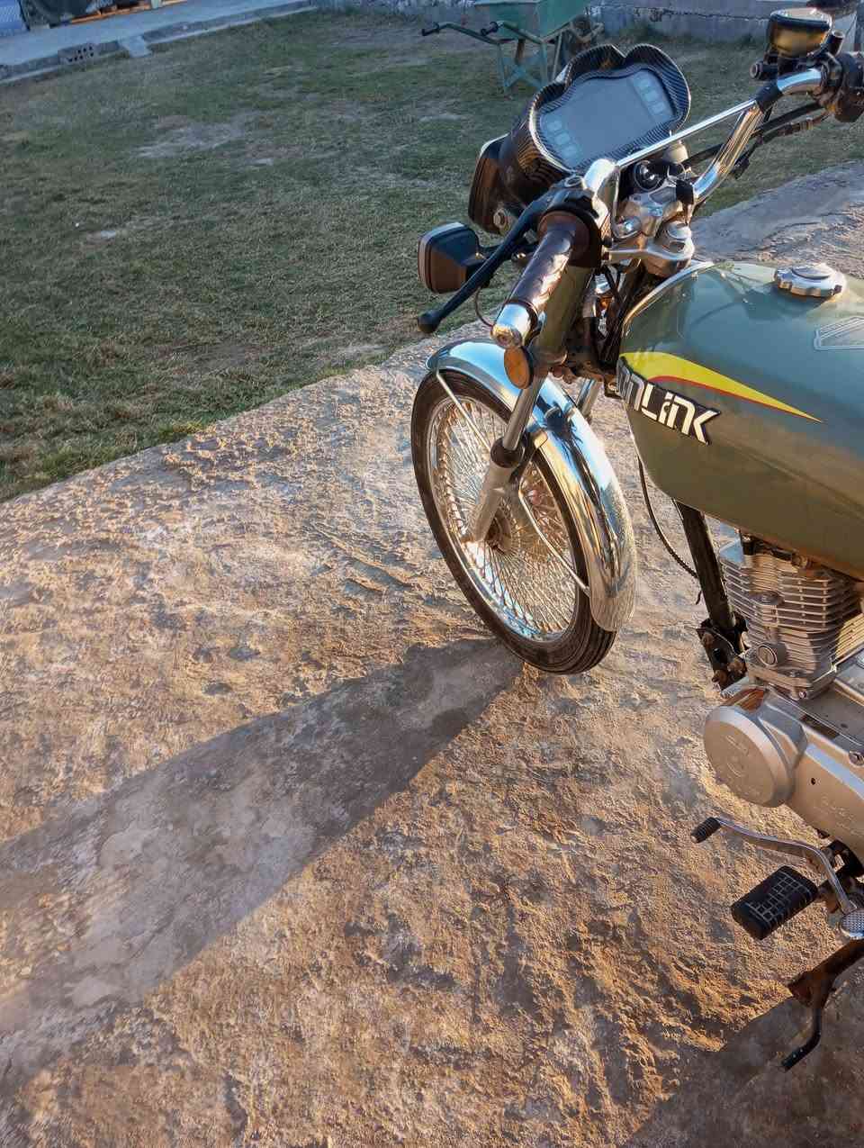 24 اوراق اصولي السعر 500 قرب جامعه بابل ***********
