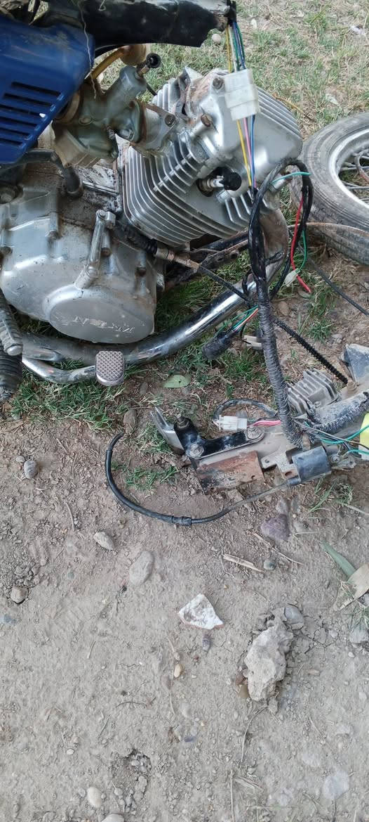 نامة 4كير شاصي انكسر شغاله بس يرادلهه لحيم شاصي لوتبديل ب150قفل


**إذا كنت صاحب هذا الإعلان وتريد حذفه لأي سبب، رجاءا أرسل رسالة إلى الدعم الفني**