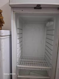 متاح ثلاجة الحجم الصفير السعر ١٩٠ نظيفة ٠٧٧٤٤٢٠٢٣٧١