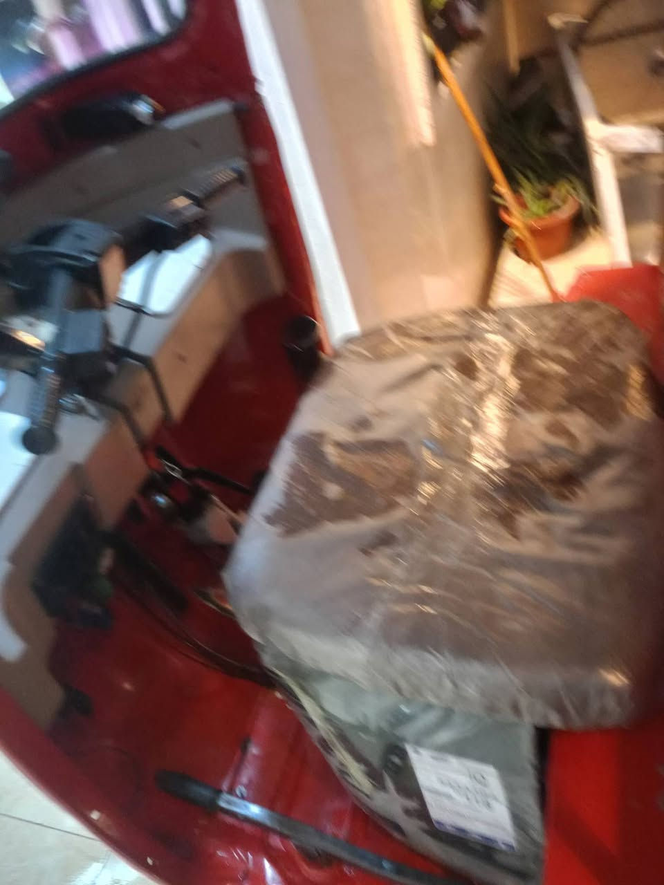 السلام عليكم تكتك لابيع موديل عشرين سعره خاص مجفته تجفيت شركة لاتناقيص ولاتباخير


**إذا كنت صاحب هذا الإعلان وتريد حذفه لأي سبب، رجاءا أرسل رسالة إلى الدعم الفني**