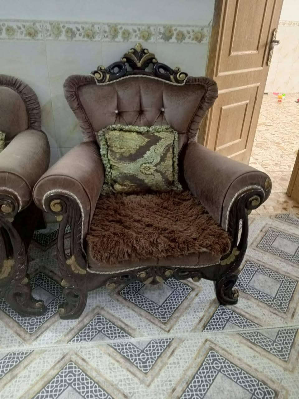 تخم 10 مقاعد ملكي مع طباه و14 كوشه السعر 425 مكان حله ابي غرق


**إذا كنت صاحب هذا الإعلان وتريد حذفه لأي سبب، رجاءا أرسل رسالة إلى الدعم الفني**