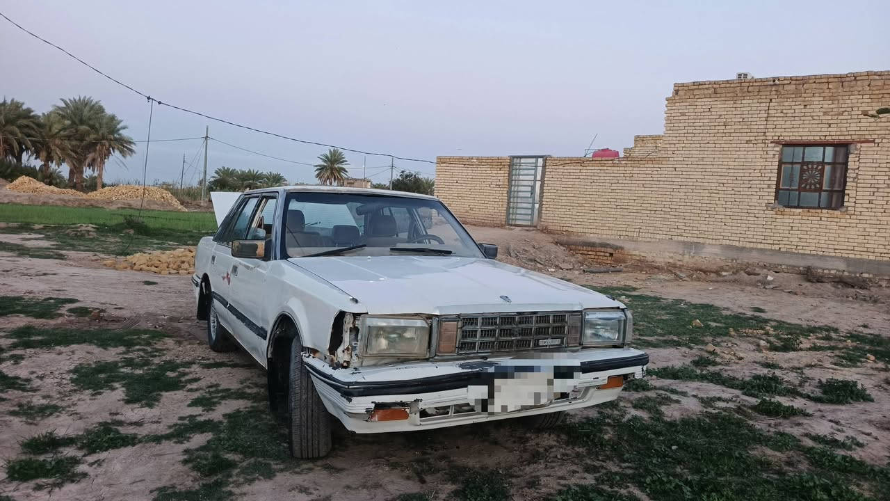 السلام عليكم
سيارة سوبر نضيفة ومرتبة موديل 87 الرقم مثنى مالكها موجود 
السعر25 
للاستفسار ‏‪***********‬‏
