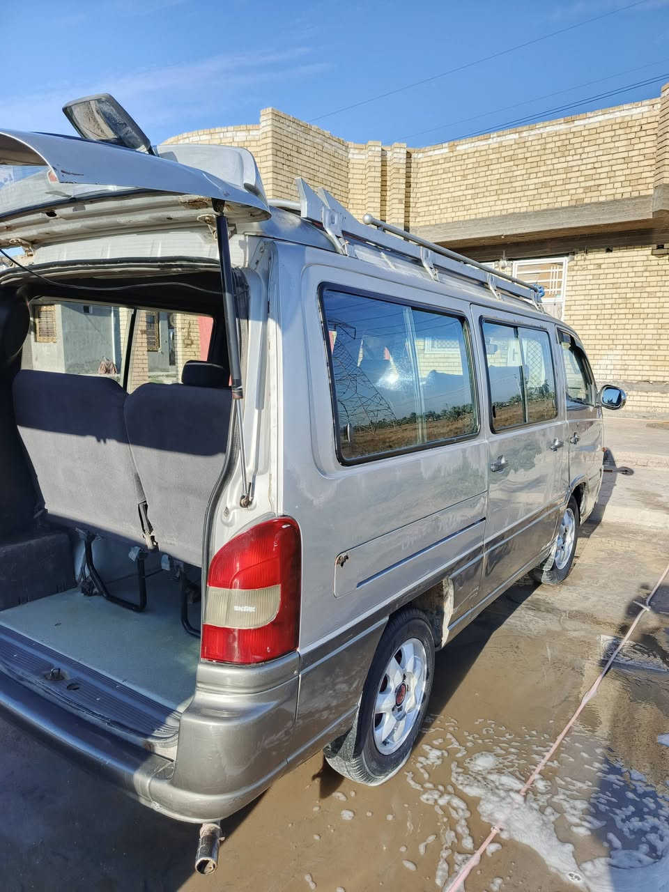 السلام عليكم
ستانه للبيع.  2000
سنويه ل2028 بأسمي 
كفاله عامه 
مصفره هيئه ومرور 
مكان تقاطع العلويه شريفه ع 
متواجد ع النت


**إذا كنت صاحب هذا الإعلان وتريد حذفه لأي سبب، رجاءا أرسل رسالة إلى الدعم الفني**