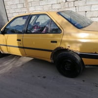 بيجو روى للبيع سياره جاهزه نضيفه نقص بس لايتات اماميه كهربائيات كلهشغا...