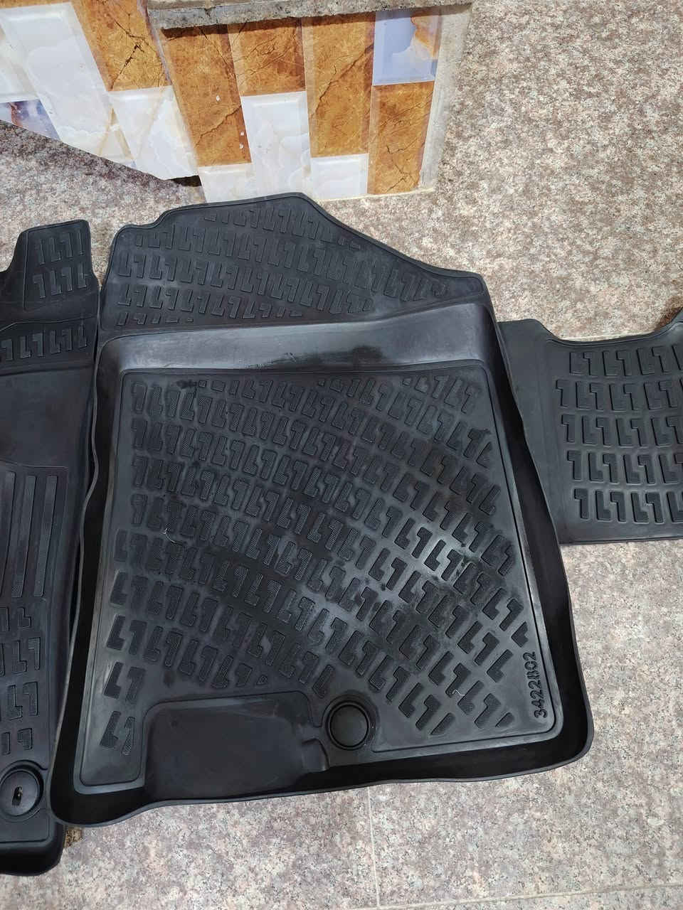 ارضيات روزلاين و فرشه صندوق خلفي لكيا سيراتو موديل ٢٤ و ٢٥
*********** _ ***********
