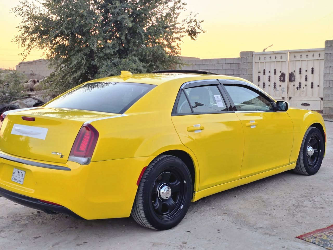 فول فول مواصفات 

بانوراما فتحه السياره بيه تبديل 3 قطع سياره ماشيه 60 

رقم بغداد فحص مؤقت تحويل مباشر سياره جاهزه من كل النواحي للبيع 240 وبيه مجال بسيط للشراي يتصل ويدلل العنوان الناصريه قضاء شطره 

***********
