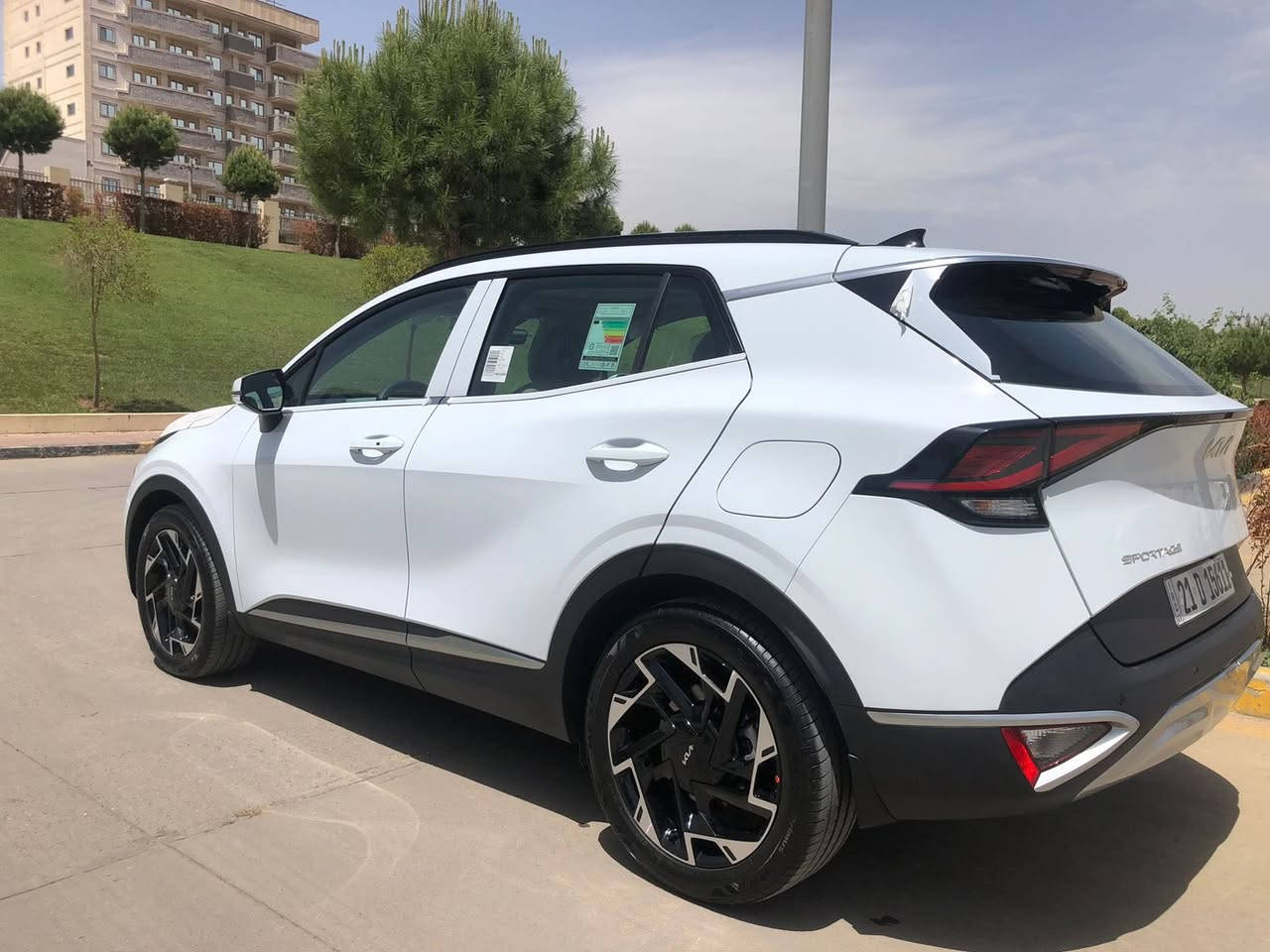 سلام عليكم عندي كيا سپورتاج للبيع موديل ٢٠٢٥ خليجي شركة نيم ضمان ٥سنوات فول مواصفات ١/١ جديدة جدا مكفول من كلشي ماشي عداد ١٥/الف كيلومتر سعر ٢٦٠$ قابل للتفاوض العنوان السليمانية استفسار عن ***********
