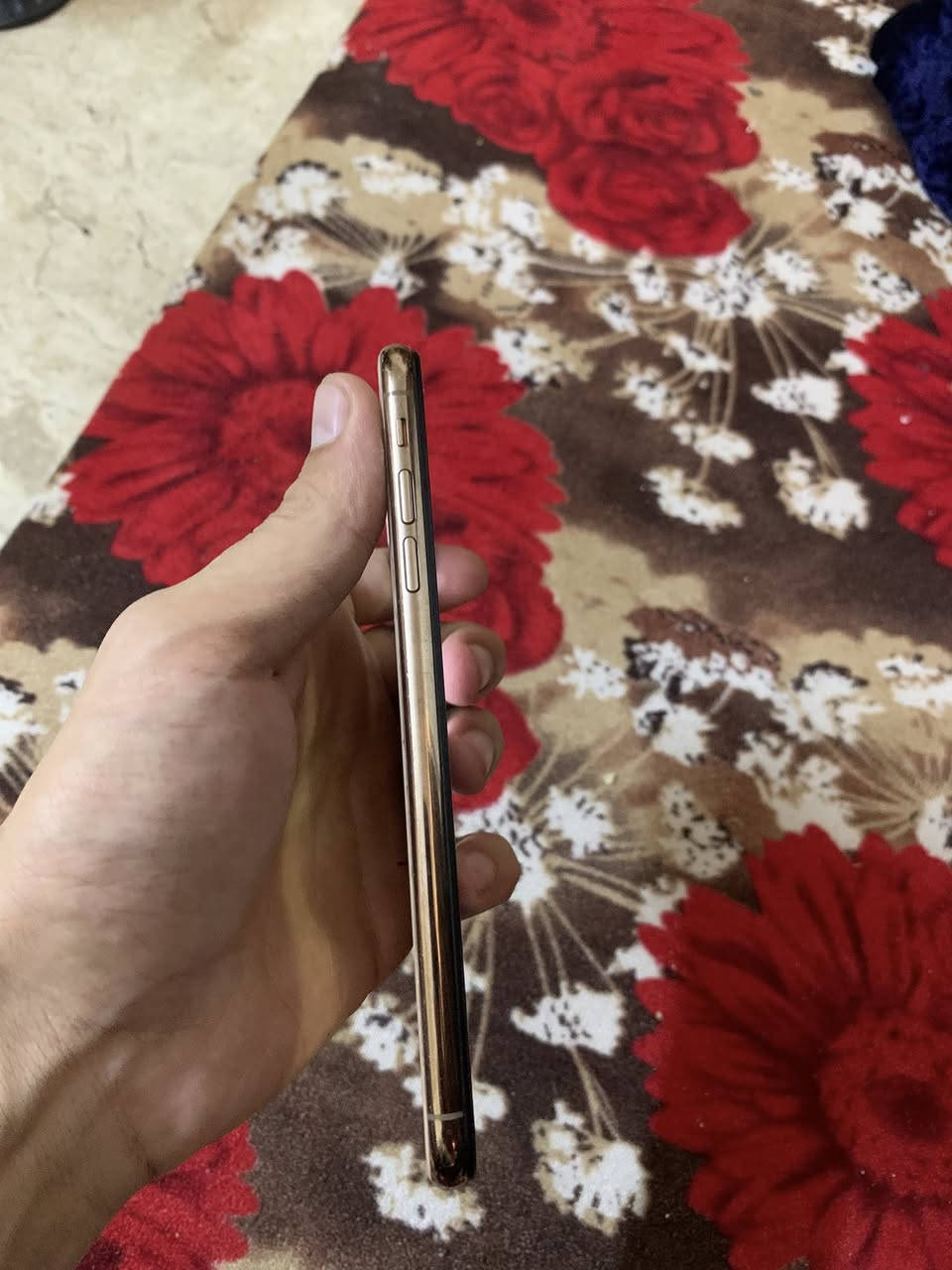 سلام عليكم ايفون اكس ماكس ذكره 64 دبل شريحه ظهره مفطر مبدل شاشه وبطاريه أصليات فيس ليدي ساعه يشتغل وساعه لا 120 وبي مجال بسيط مكاني بغداد الدوره ***********
