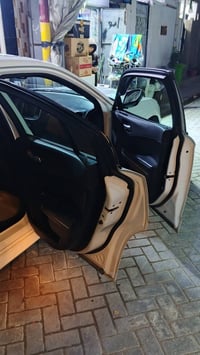 جارجر 2015 • ٣٦٠٠ • اوتوماتيك