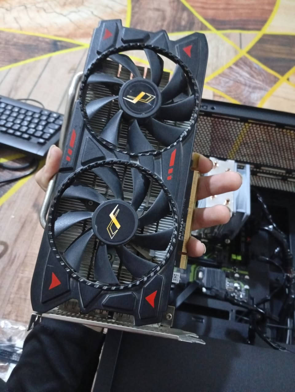 توفر قطعه rx 580 8gb حراره ممتازه واداء قوي يوجد توصيل لجميع المحافظات اعلى سعر ابيع
***********
