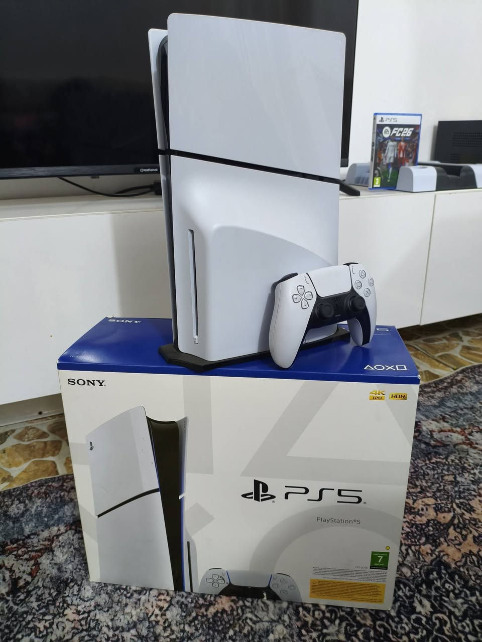 السلام عليكم للبيع بلي ستيشن 5 النظافة 100% استخدام 3 اشهر جميع ملحقاته كاملة بالإضافة إلى استاند تبريد مع قرص FC26 نظافة القرص 100%
السعر 800الف و بي مجال 
العنوان الانبار الفلوجة 
رقم واتساب فقط ：***********
