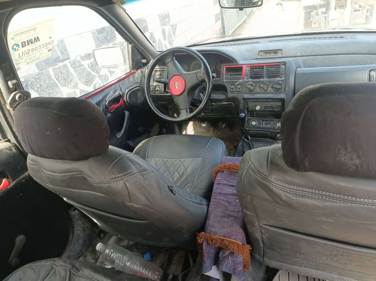 للبيع سياره فورت موديل 92شرط لا ضربة لا صبغ لا خياس شرط وكلة تحويل محرك بي خيط بخار السعر 12الرقم ***********
