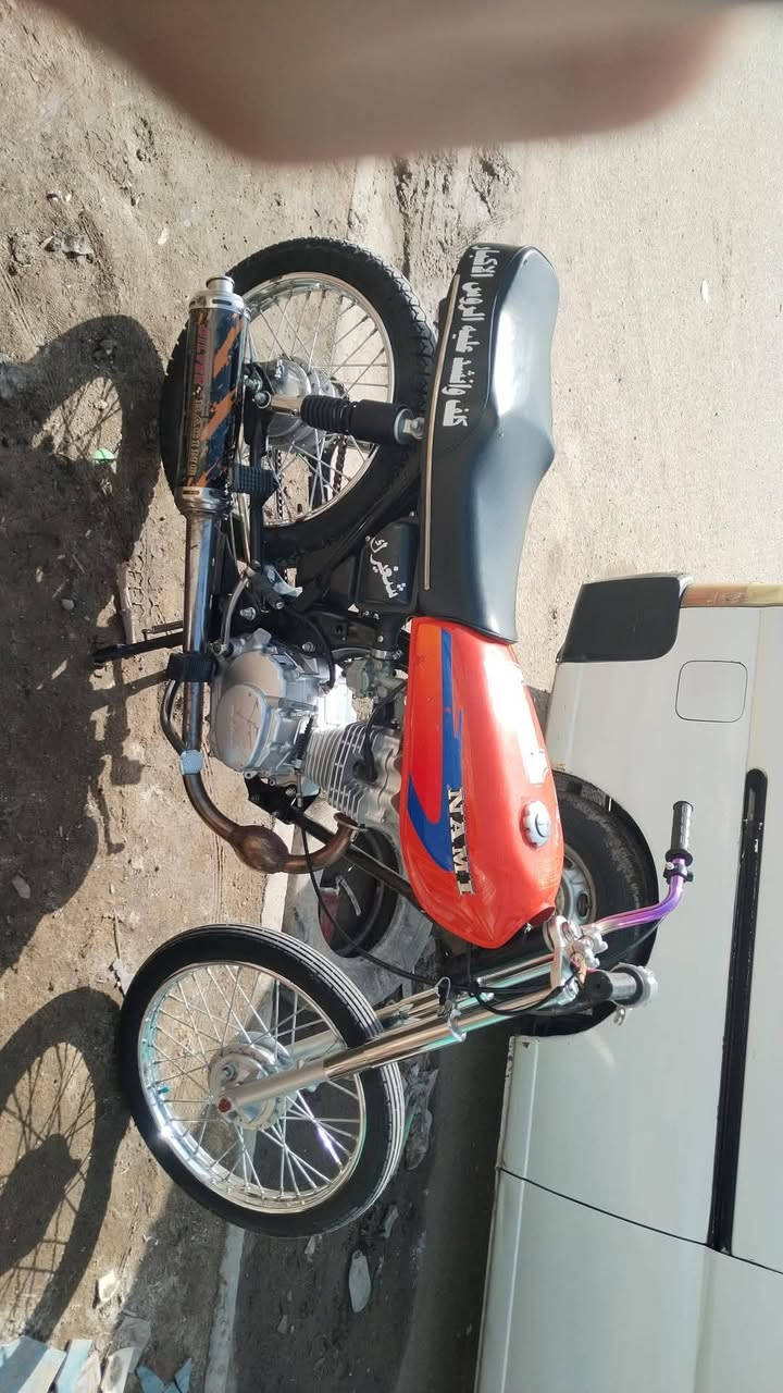 سلام عليكم دراجه اربعه كير محرك نامه شلع ومعدل الدرجه خير من الله نضيفه ماعوسه شي السعر 650 وبيه مجال الشراي المكان ناصريه مركز الرقم ***********
