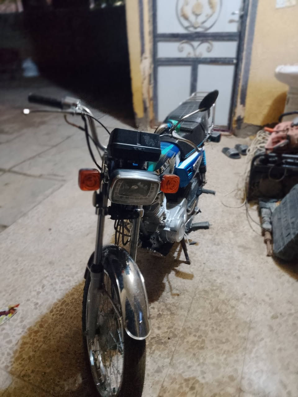 السلام عليكم دراجه للبيع شاصي عشرين تعمير ٢٥ اوراق صولي  ‏‏‪0780 234 8460‬‏
