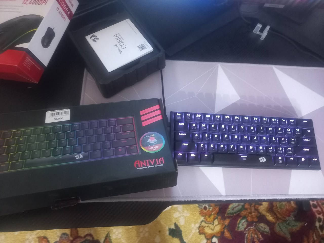 شلونكم حبايب 🌹 لحد يسال خاص بس الشراي عندي 3 قطع اعرضهن للبيع وكل التفاصيل والسعر كدامكم
(شاشه: سامسونك G4 بحجم 27 وفريمات 240 سعرها
250 الف) 
(ماوس:ريدراكون m711-2  الDPI(12,400) سعره 20)
(كيبورد:ريدراكون k614 RGB ويه كامل ملحقات العلبه سعره 30)

للعلم كل القطه استعمال اقل من 9 اشهر سبب البيع لان بعت البيسي وماحتاجهن كراتينهن وغراضهن وكيبلاتهن كلهم موجودات مثل الجديد بالضبط 
مكاني النجف والي يريدهن كلهن اداري بالسعر


**إذا كنت صاحب هذا الإعلان وتريد حذفه لأي سبب، رجاءا أرسل رسالة إلى الدعم الفني**