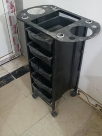 اخوان عندي كراض مال حلاقه لبيع تواصل واتساب 07876864458