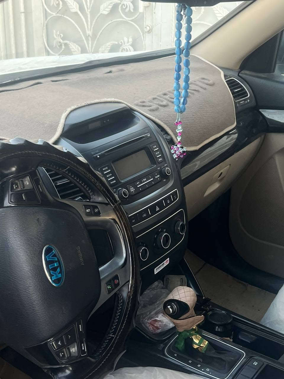 السلام عليكم سورنتو. موديل15 خليجي 
للبيع 
مواصفات
محرك 6
7راكب
مكفولة من الصبغ والبارد
ماشيه 150
السعر اتصل على صاحب السيارة مكلف بلنشر 
رقم صاحب السيارة ***********
