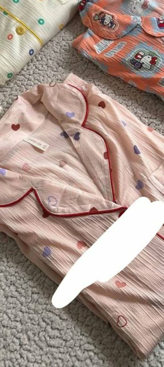 سلام عليكم عندي هذني درزن كامل اشتريته ١١١ ابيعه ب ١٠٥ و رجاءا لحد يطلب انزل اكثر لان محتاجه فلوسها حاله انسانيه


**إذا كنت صاحب هذا الإعلان وتريد حذفه لأي سبب، رجاءا أرسل رسالة إلى الدعم الفني**