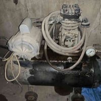 غراض للبيع نجاريه وحداديه  كمبريسر كوسره ثابته منشار يدوي ريبون وبلاني...