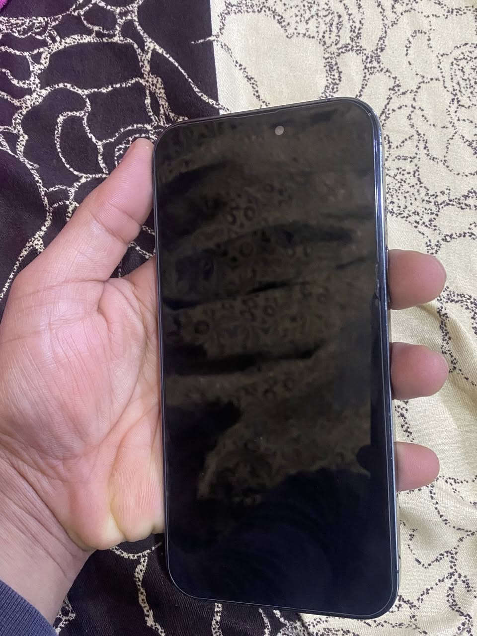 14 برو ماكس
ذاكرة 256
بطارية 84
دبل سيم ZA 
مبدل شاشه 
600 بي مجال بسيط للشراي 
***********
