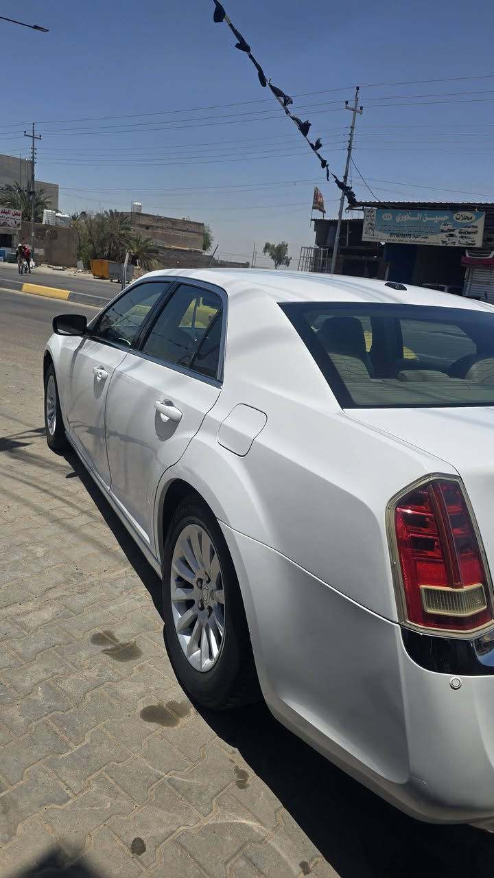 سلام عليكم
اوباما دخول جديد ٢٠١٤ اصل
بدون كص السياره خليجي 
دواخل بيجي شاشه جبيره 
تحكم ستيرن ماشيه ٢٢٤الف
مكاني البصره السعر ٨٥ ورقه
***********
