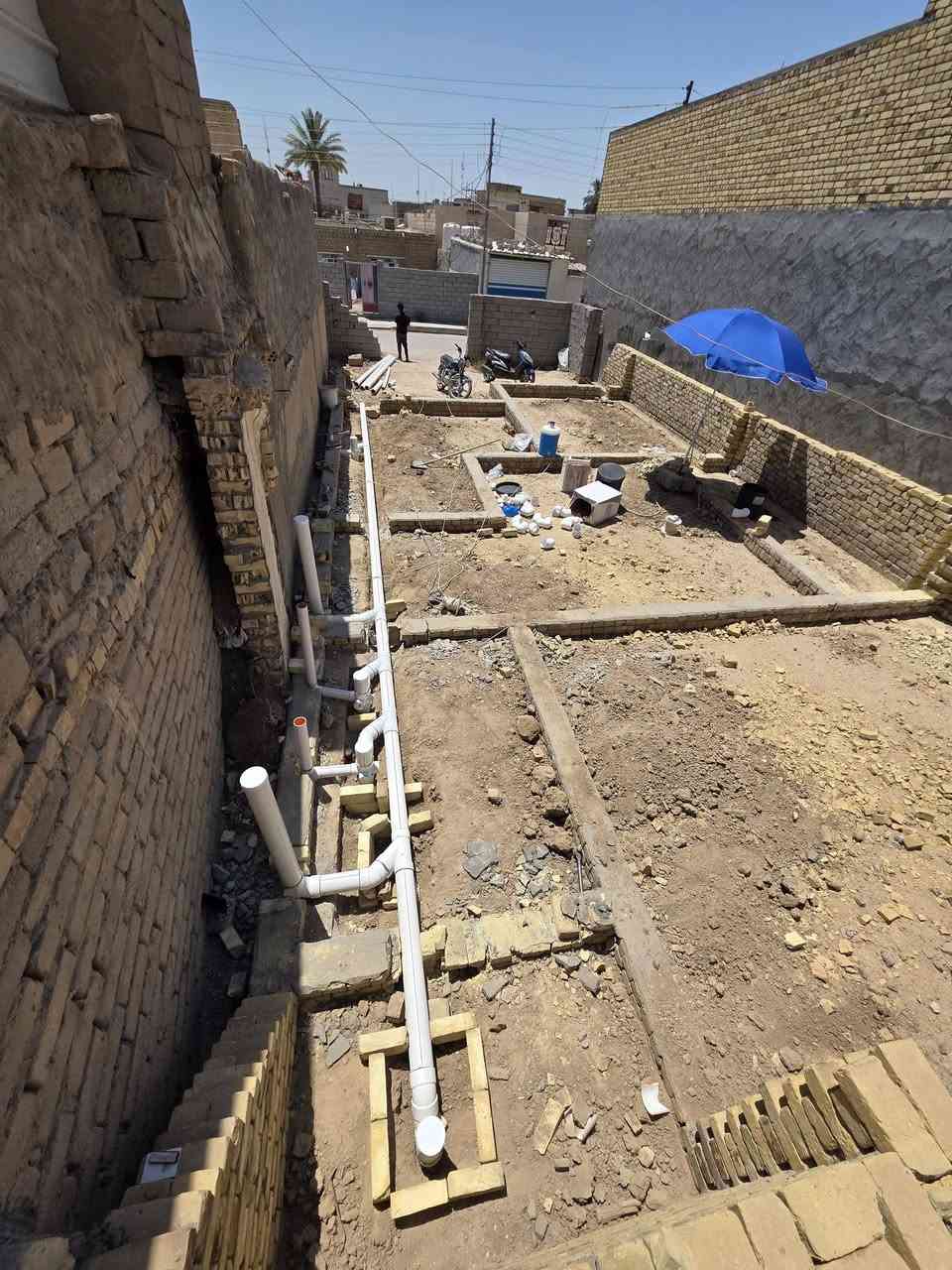 اللهم صلي على محمد وآل محمد 
السلام عليكم..
جانب من عمل مجاري داخل الغراف 

عبدالله رسول للتاسيسات الصحيه والكهربائيه 
***********
