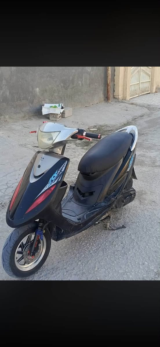 سلام عليكم دراجه ماكس للبيع بوشه ٥٥ كلجات رياضيه شلعه ومعدل صلنصه كاربون فايبر كهربائيات كله شغاله 
السعر :600 وبيه مجال
العنوان: النيل 
الرقم:***********
