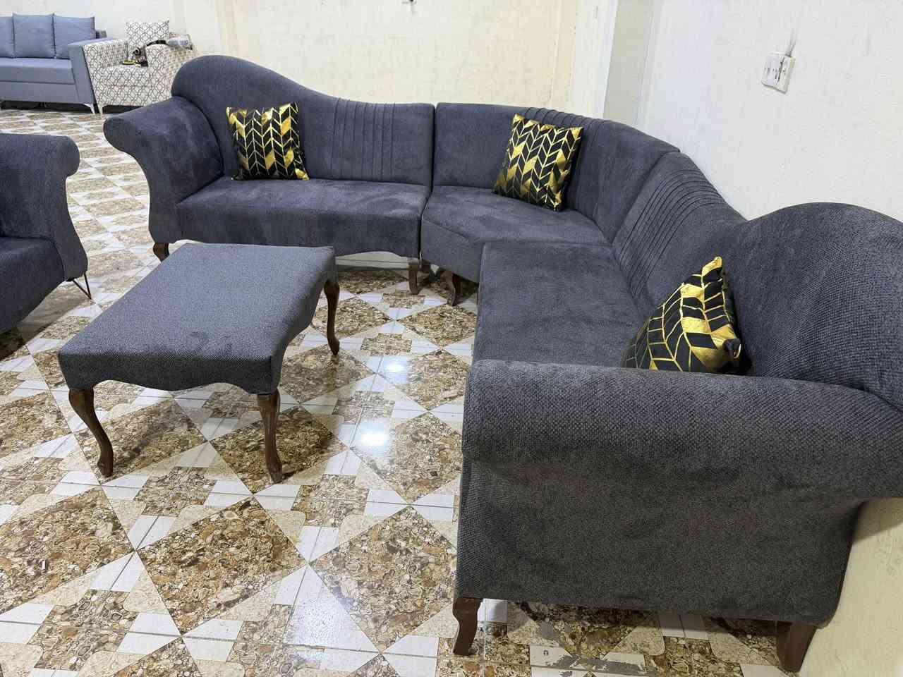 ئةم زاويية 10نةفةريية 
بؤفرؤشتن بيعيبة لوك لؤكة 
توركيية شتيكي تايبةتة 
ژم***********
شوين كةلار
