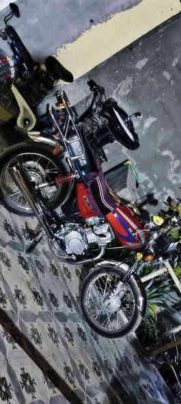 سلام عليكم نامه متياز موديل 25 كفاله عامه برغي مامفتوح بيه  كهربائيات كل شغاله مابيه اي نقص شرط شغل و تطلع سعر (750) بيه مجال (***********) موجود واتساب
