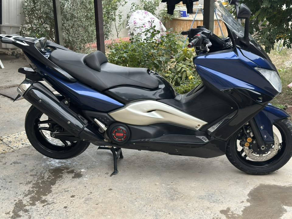 السلام عليكم تي ماكس موديل 2011 للبيع دراجه ماشيه 13 الف مكان بغداد للاستفسار اكثر ***********
